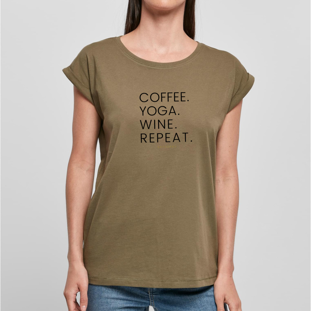 Organic Alle-Größen-Shirt weiss »Coffee. Yoga. Wine. Repeat.«
