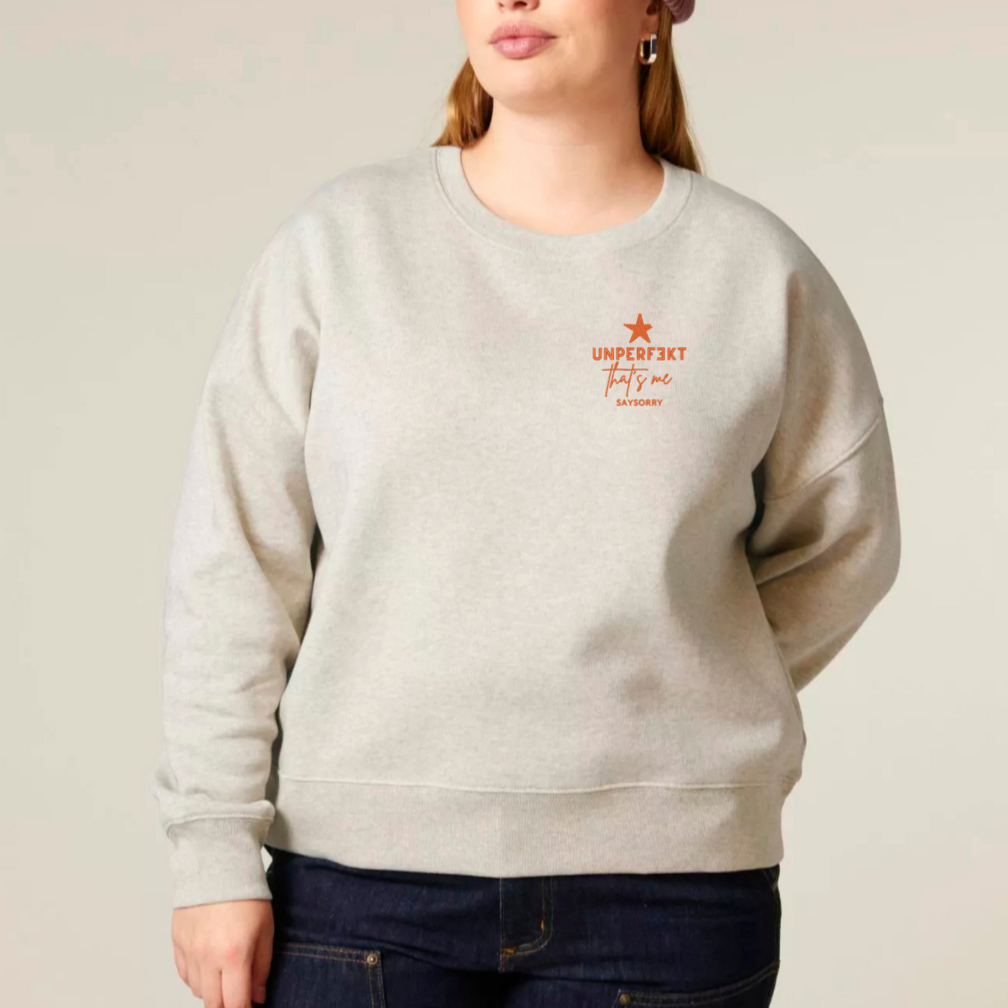 Damen Figurschmeichler Sweater »Unperfekt That’s me« hochwertig bestickt in Red Pepper Orange