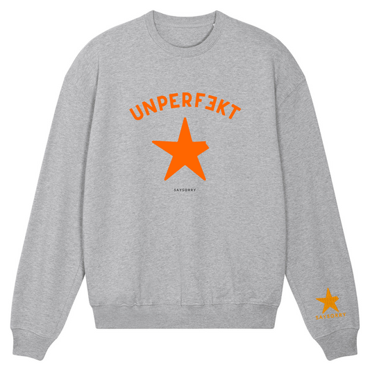 Organic Oversize Pullover »unperfekt Stern« vorne bedruckt und am Ärmel bestickt