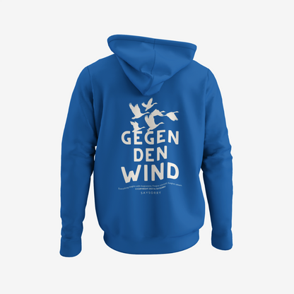 100% Organic unisex Hoodie in vielen Farben »Gegen den Wind« vorne bestickt & hinten bedruckt